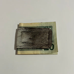 Iguana Money Clip - Grey